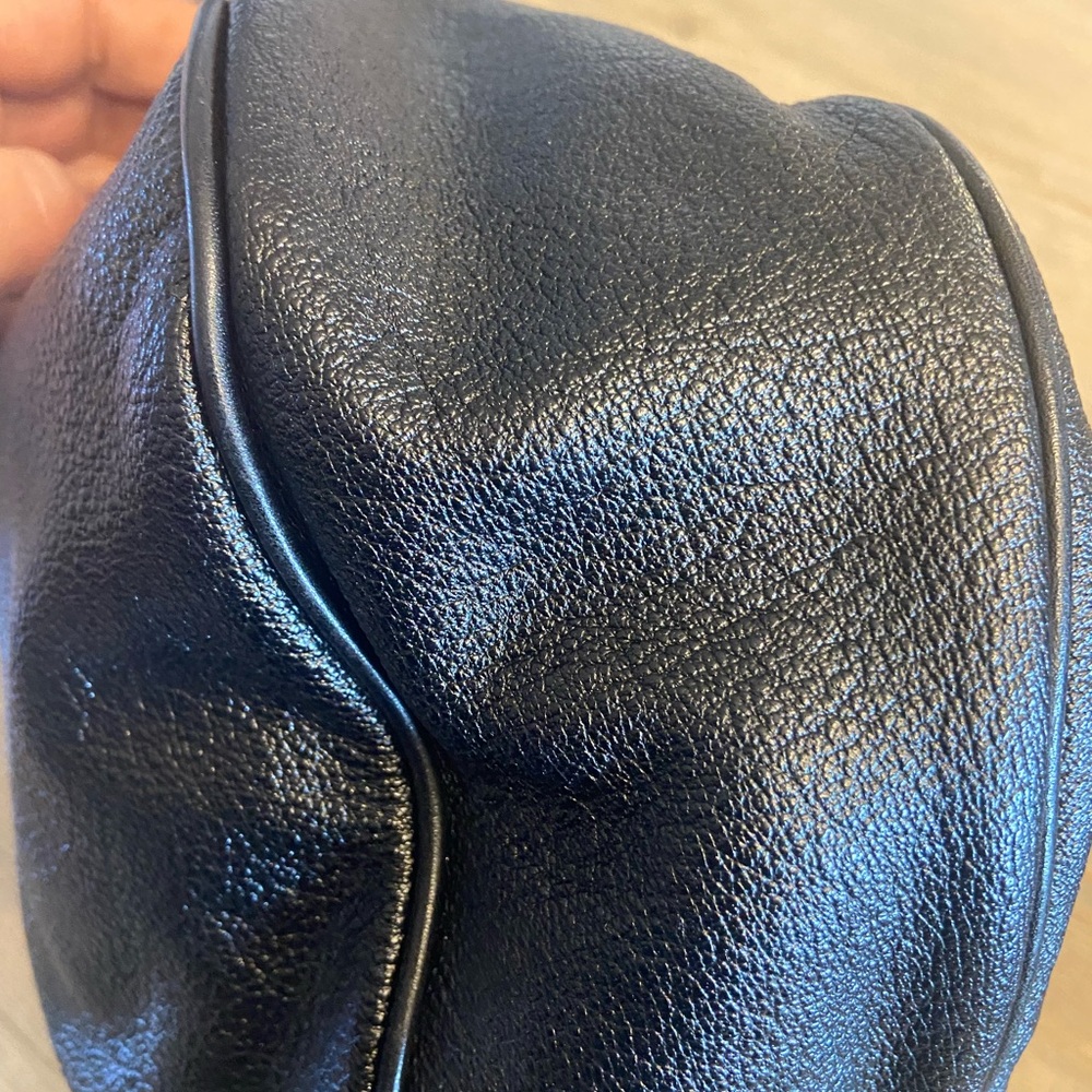 AUTHENTIC Burberry black pebbled leather hobo bag. Luxury like new - Picture 7 of 13